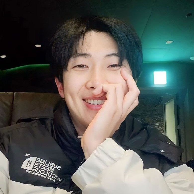 Latest photo of RM (BTS)