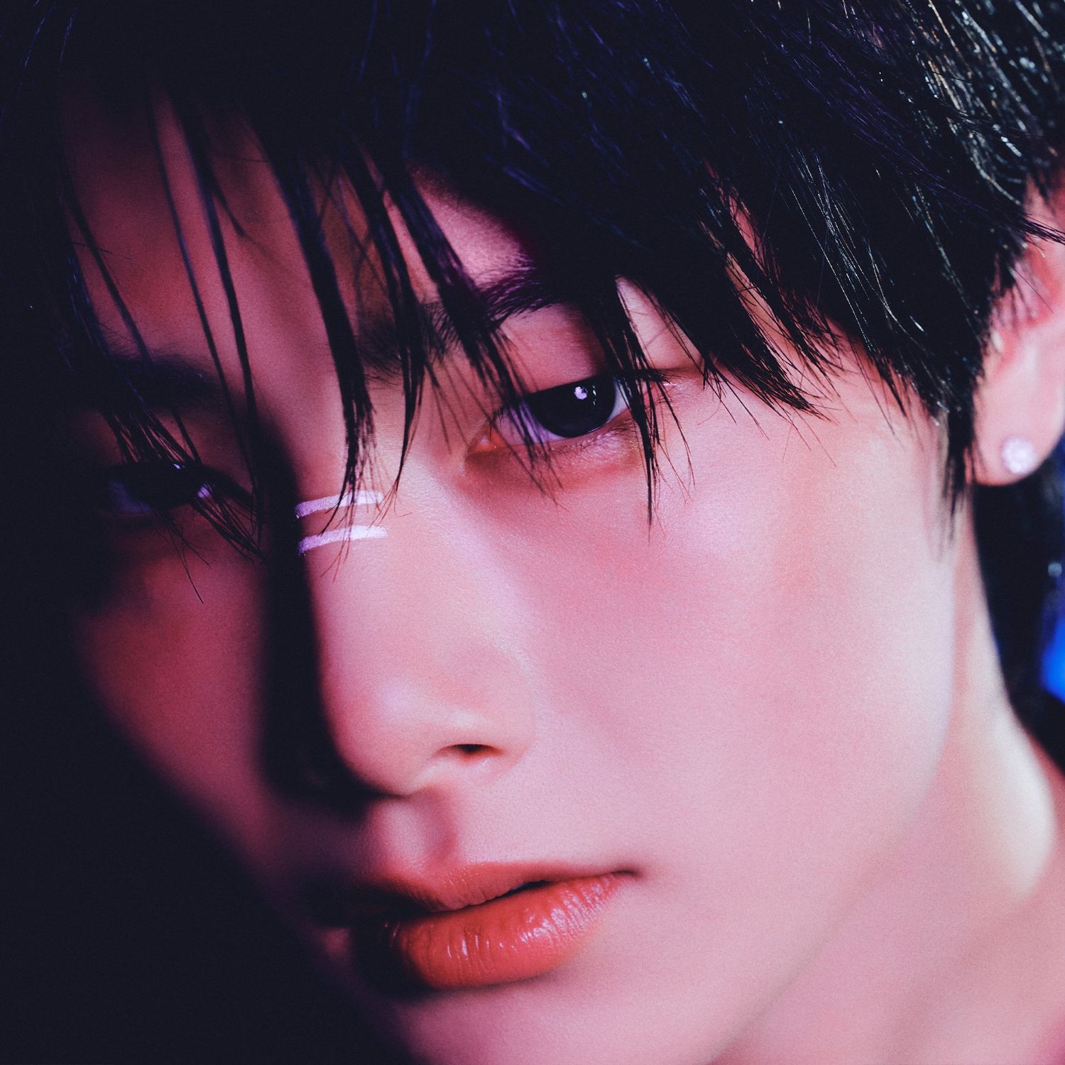 Behind-the-scenes cut of Stray Kids