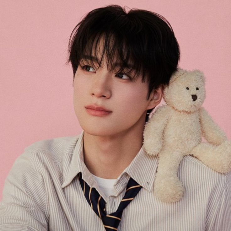 Behind-the-scenes cut of Jeno (NCT DREAM)