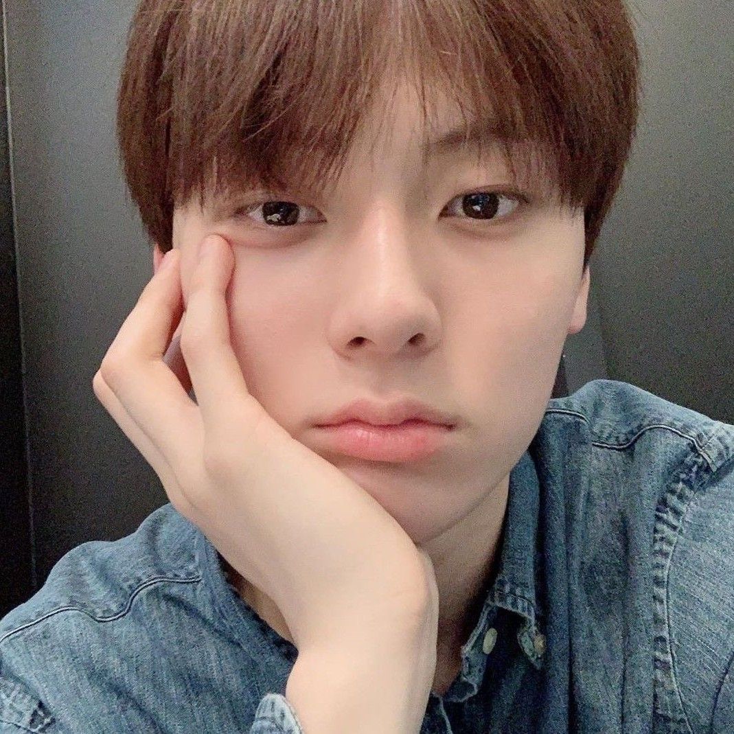 Latest photo of Hwang Minhyun