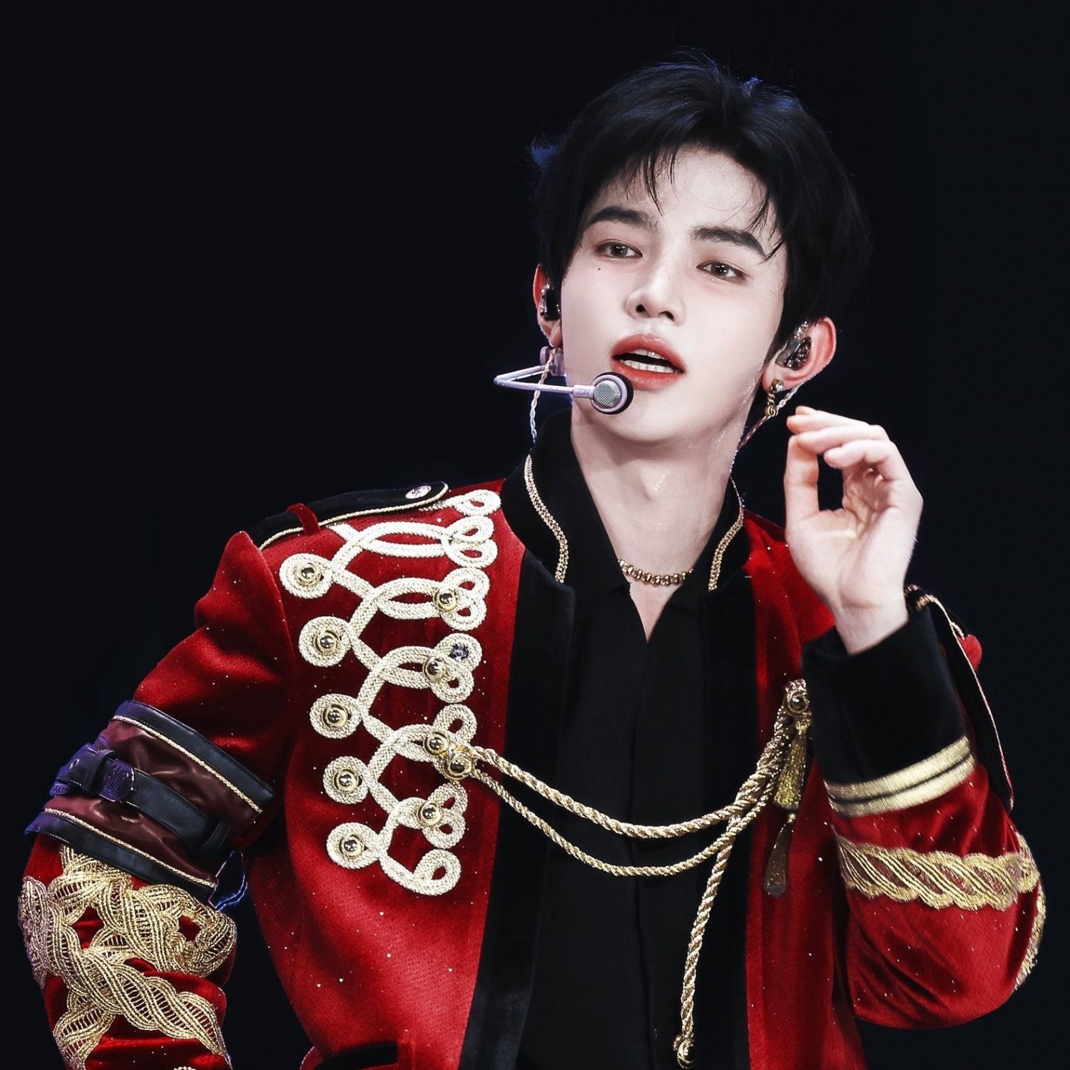 Potret di balik layar Zhang Hao (ZEROBASEONE)