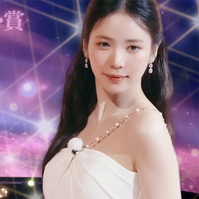 Recent activity shot of Maya (NiziU)