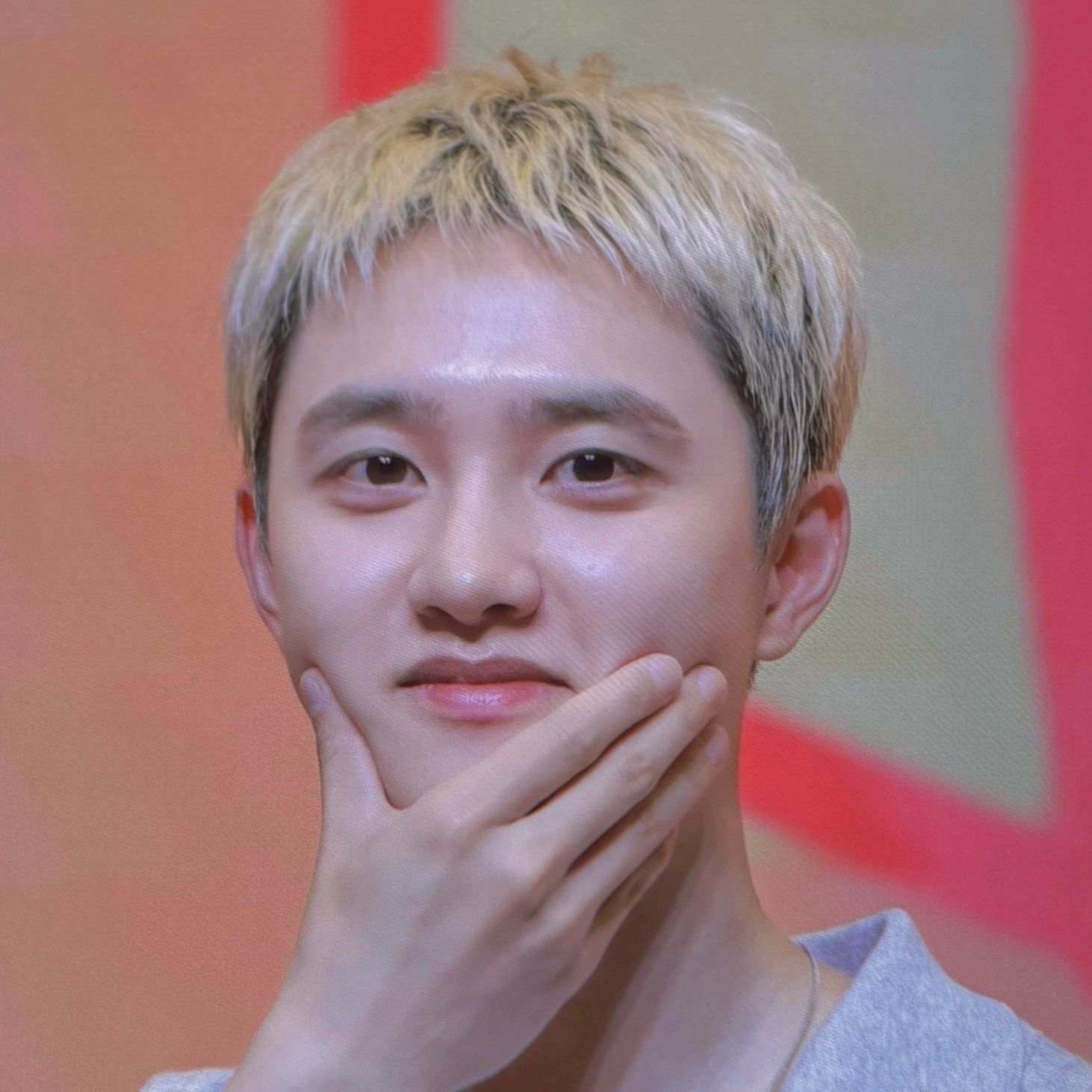 Latest photo of EXO