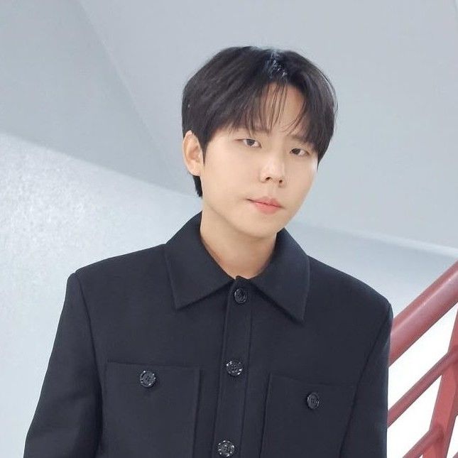 Recent activity shot of Jung Seunghwan