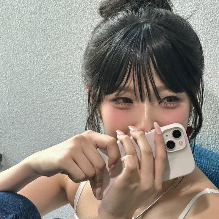 Behind-the-scenes cut of fromis (9)