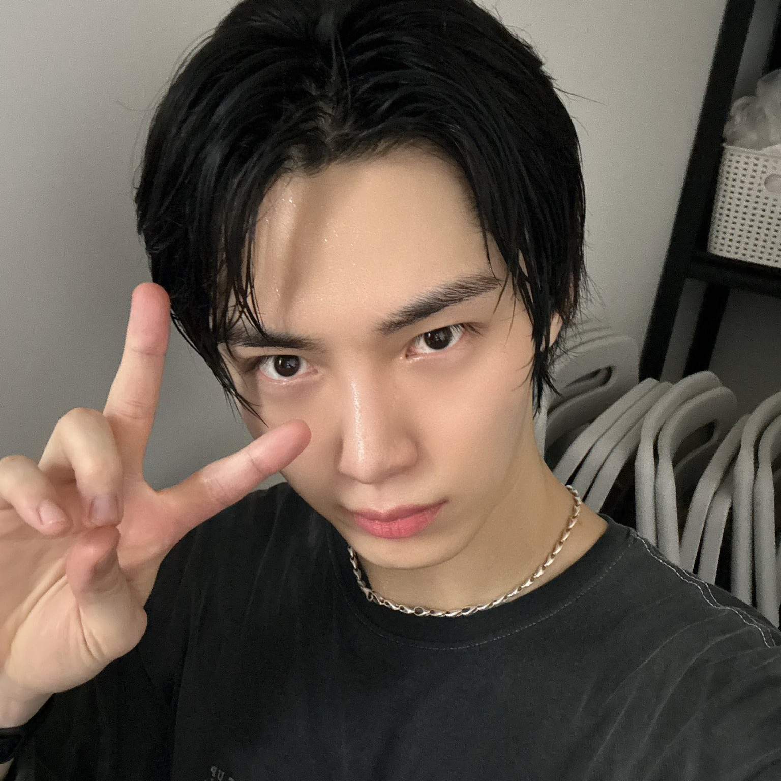 Latest photo of HANGYEOM (OMEGA X)