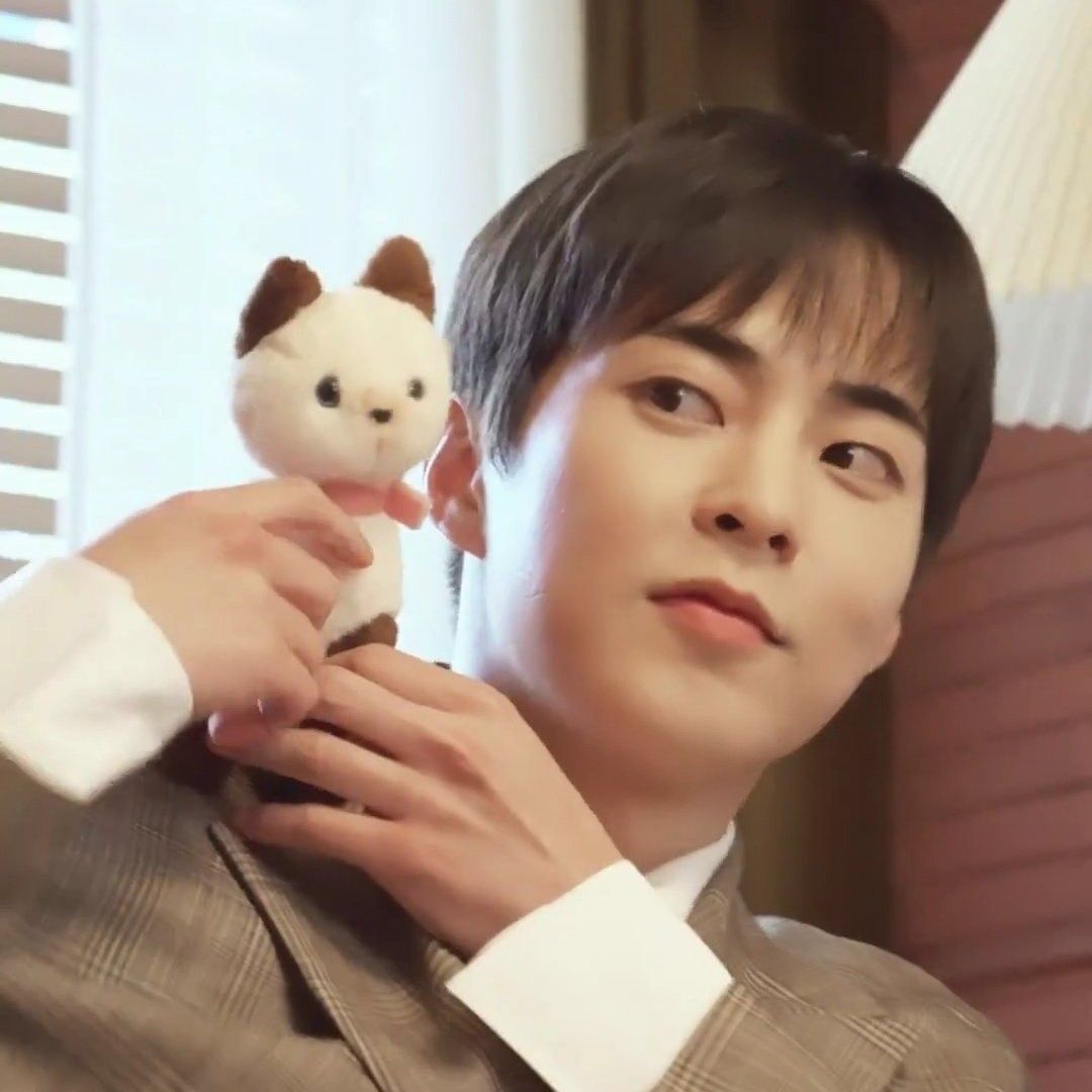 Behind-the-scenes cut of Xiumin (EXO)