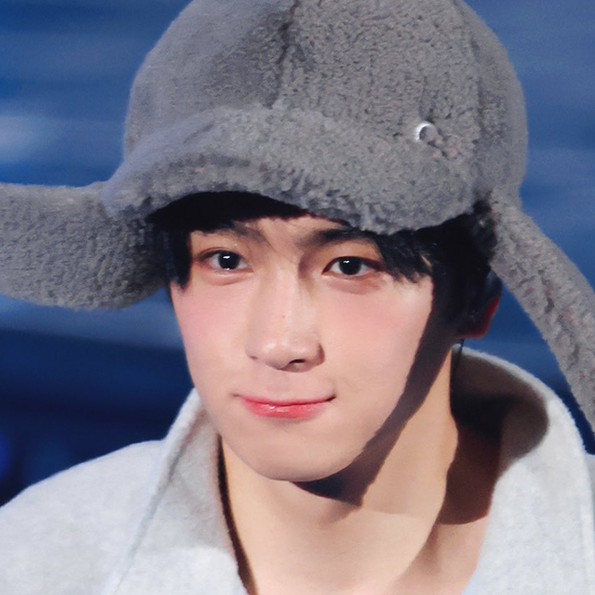 賢在 (THE BOYZ)的最新照片
