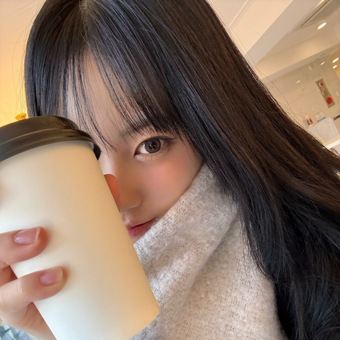 코코 (izna)의 비하인드 컷