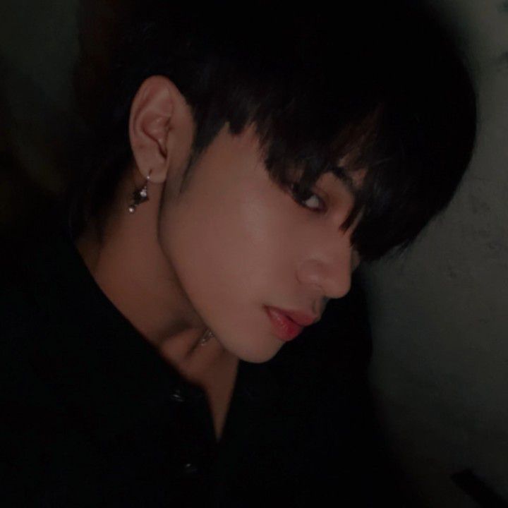 A moment captured by Jeromy (HORI7ON)'s fan