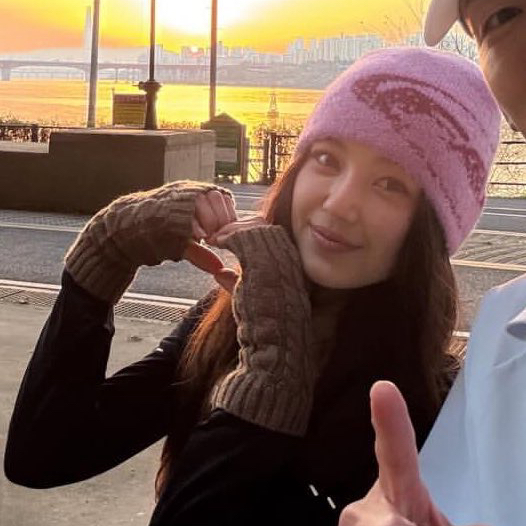 Latest photo of NewJeans