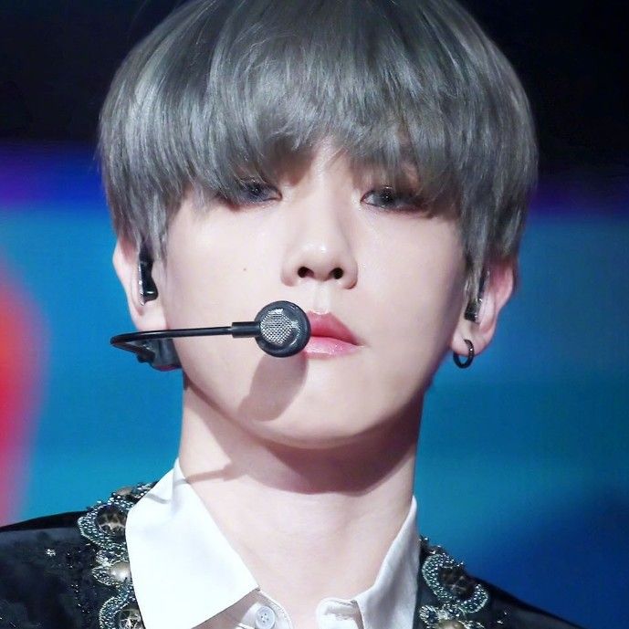 Behind-the-scenes cut of EXO