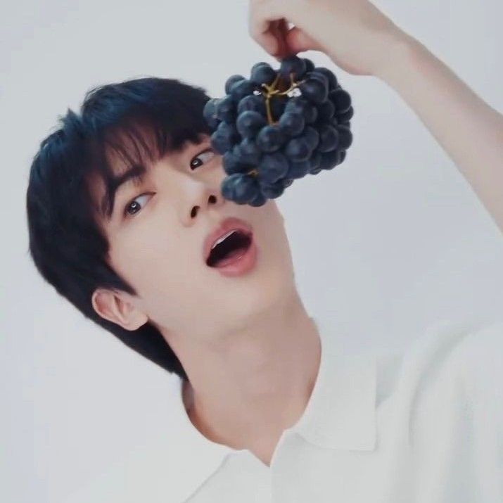 Jin (防弹少年团)的幕后花絮