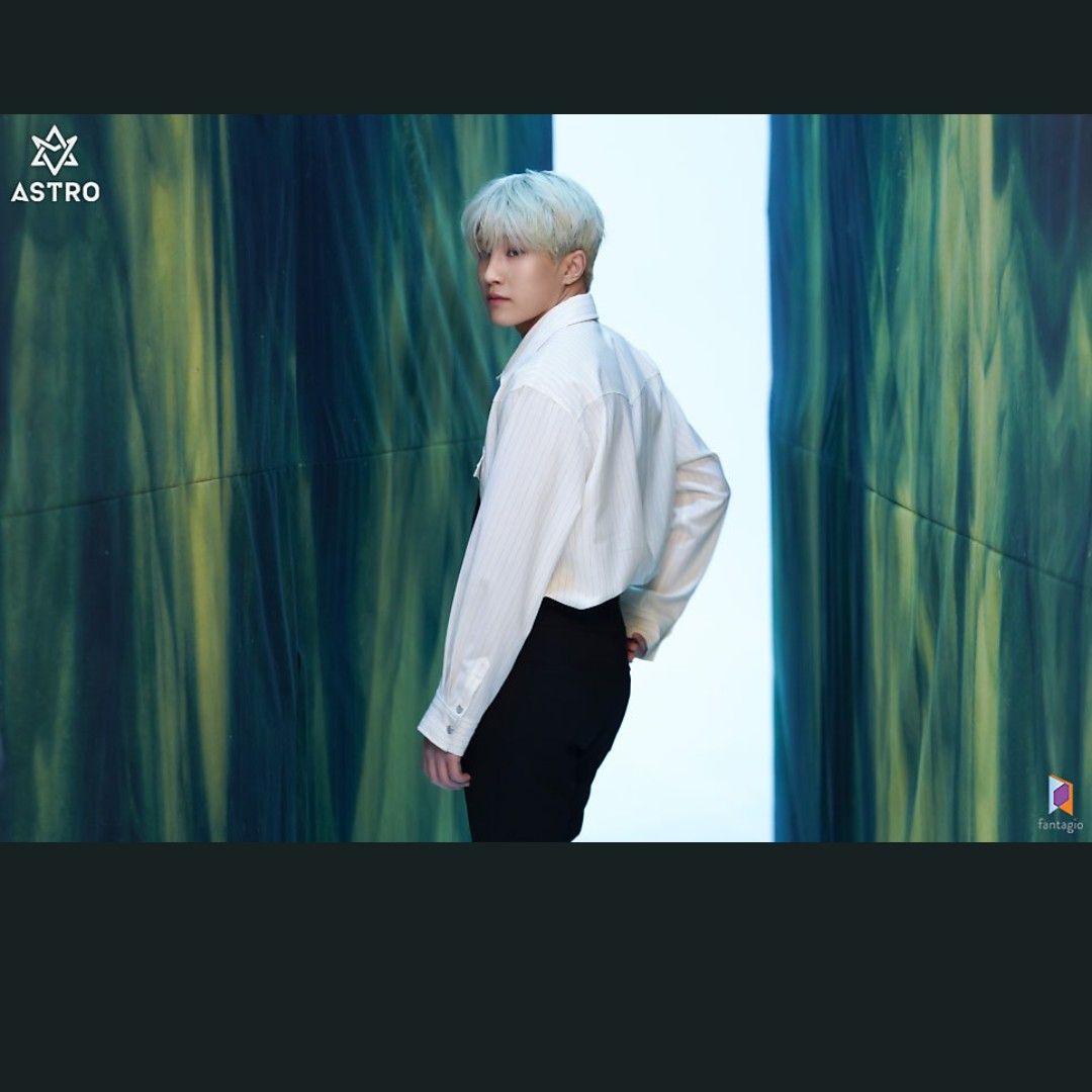 Behind-the-scenes cut of Jinjin (ASTRO)