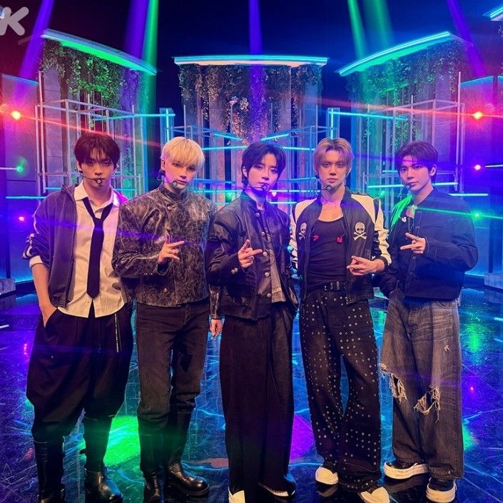 Latest photo of TOMORROW X TOGETHER