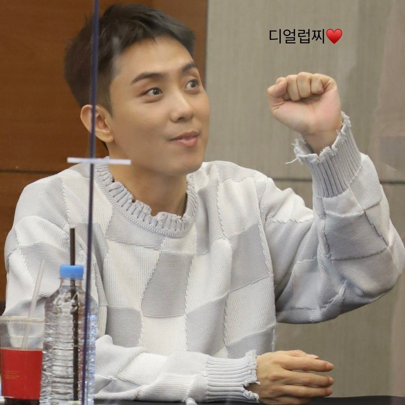 A moment captured by Eun Jiwon (SECHSKIES)'s fan