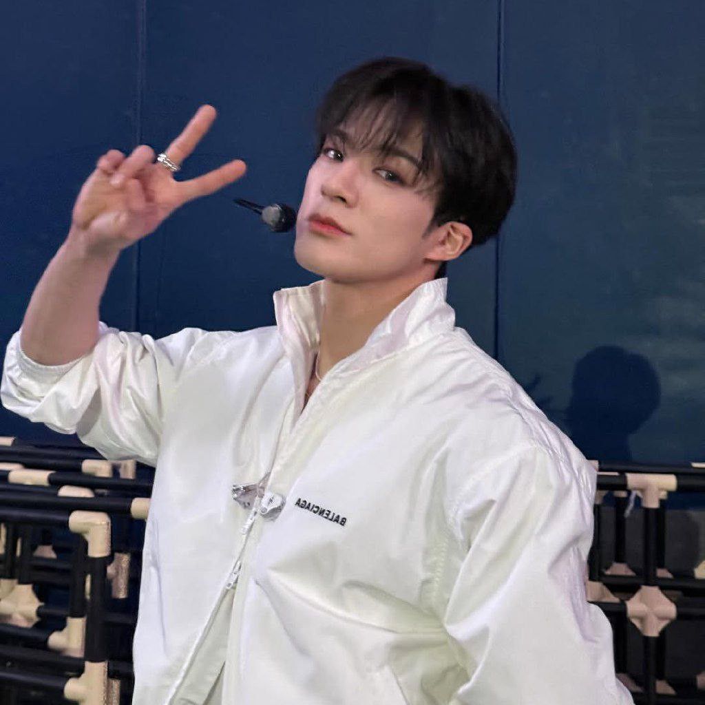 Behind-the-scenes cut of Jeno (NCT DREAM)