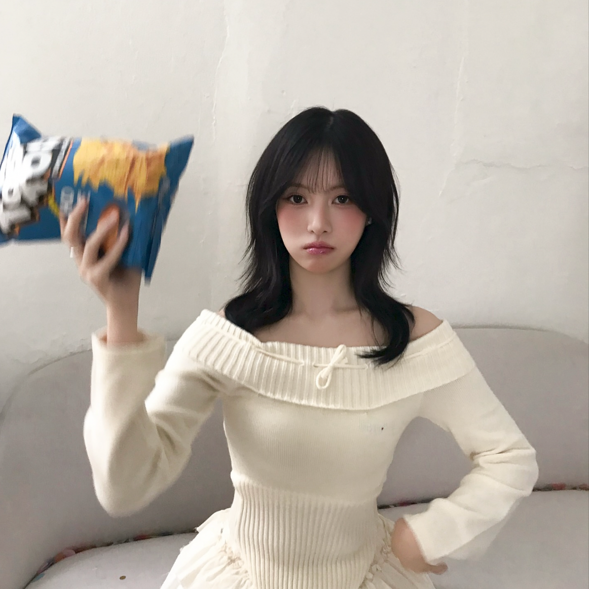 A moment captured by Liv (RESCENE)'s fan