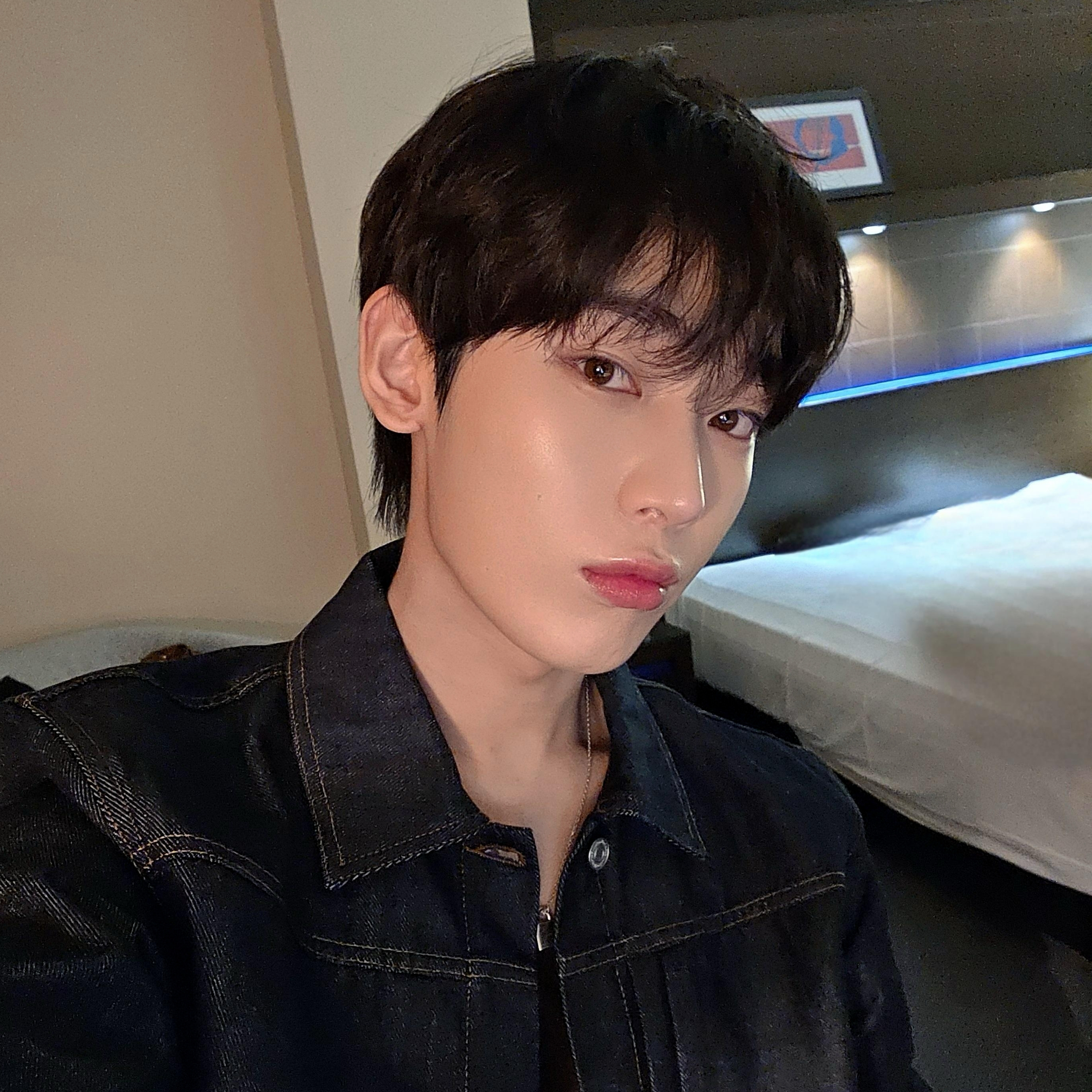 선우 (ENHYPEN) 최근 활동샷