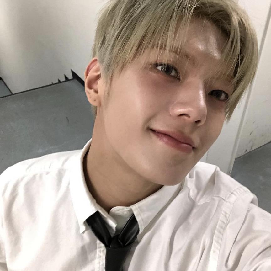 Behind-the-scenes cut of LEEJEONG (WHIB)