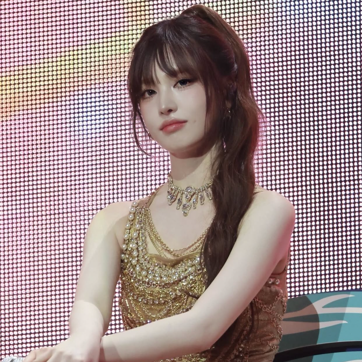 Foto terbaru LIZ (IVE)