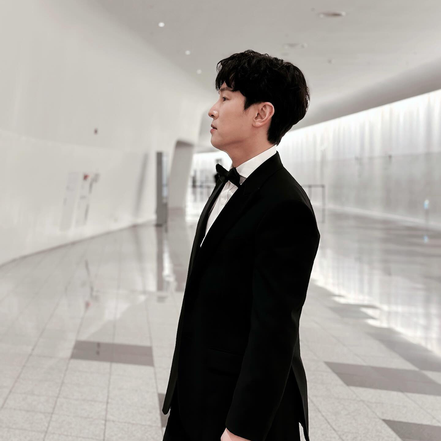 A moment captured by Kim Dongwan (SHINHWA)'s fan