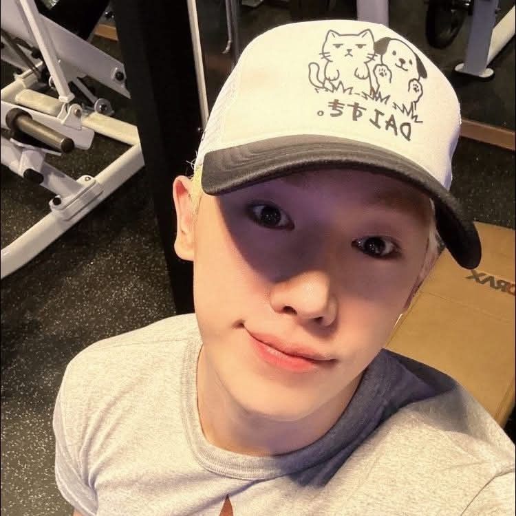 A moment captured by Wonho's fan
