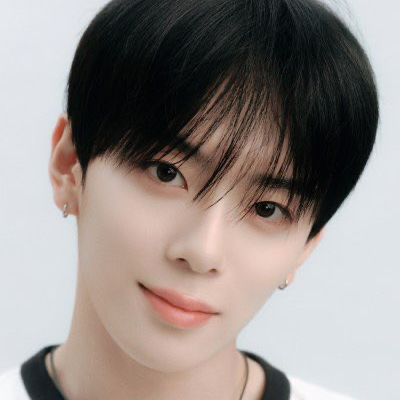 A moment captured by Kangmin (VERIVERY)'s fan