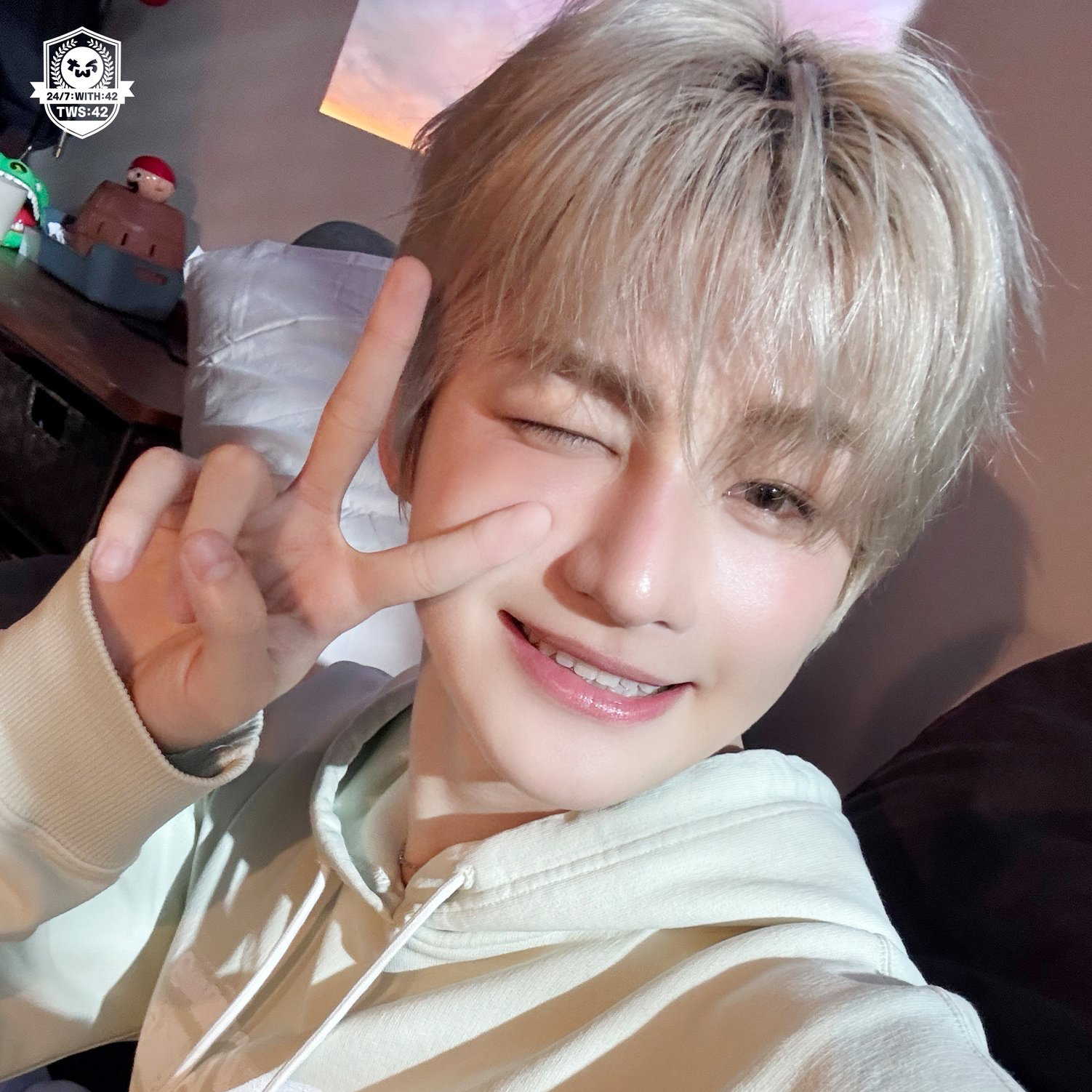 Behind-the-scenes cut of Jihoon (TWS)