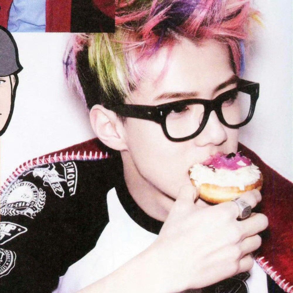 Foto terbaru Sehun (EXO)