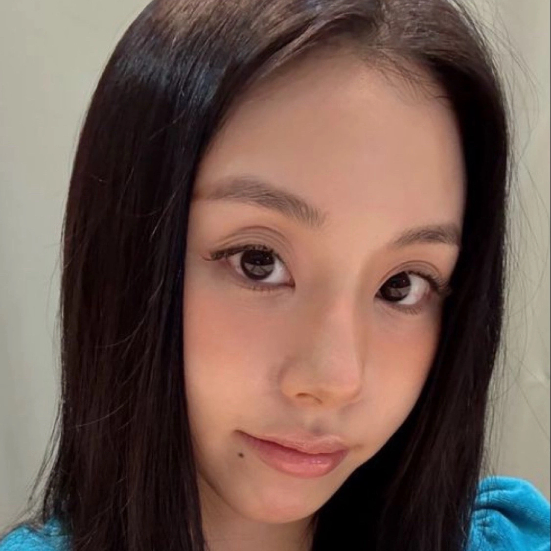 Latest photo of Chaeyoung (TWICE)