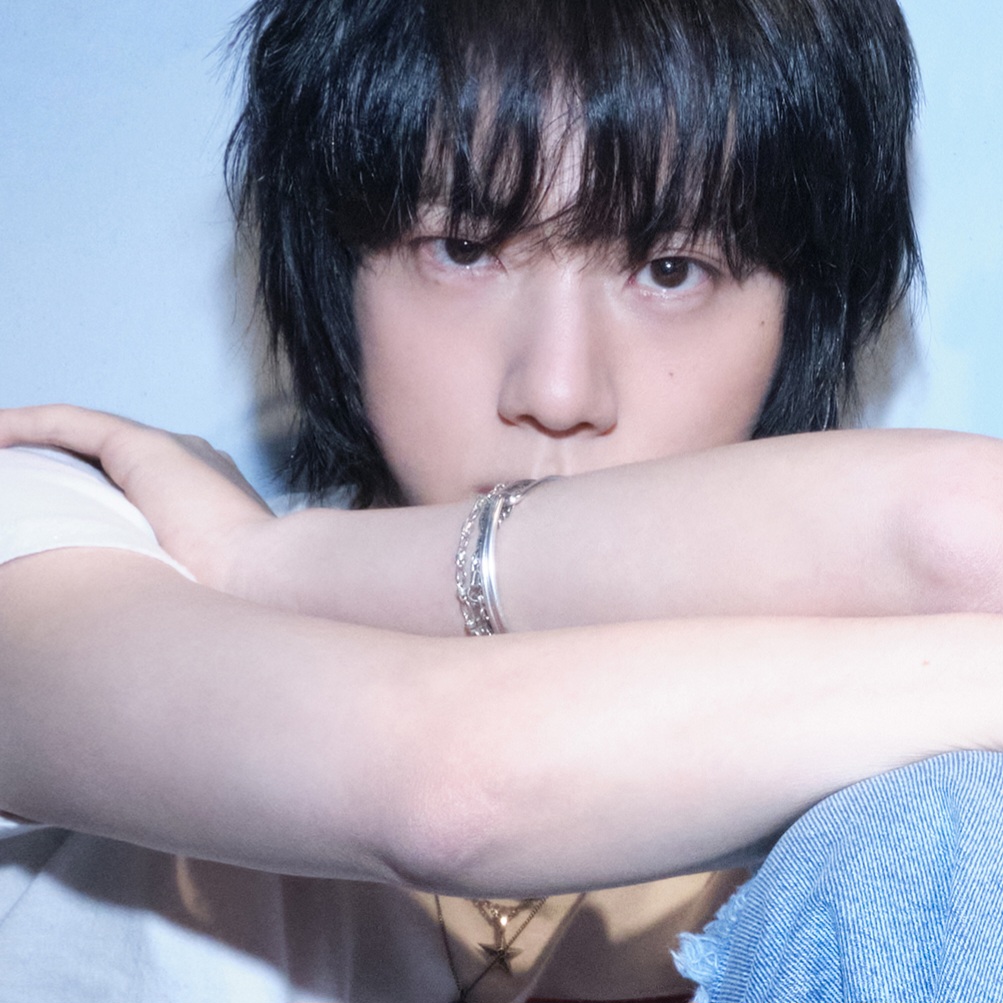 Potret di balik layar Jin (BTS)