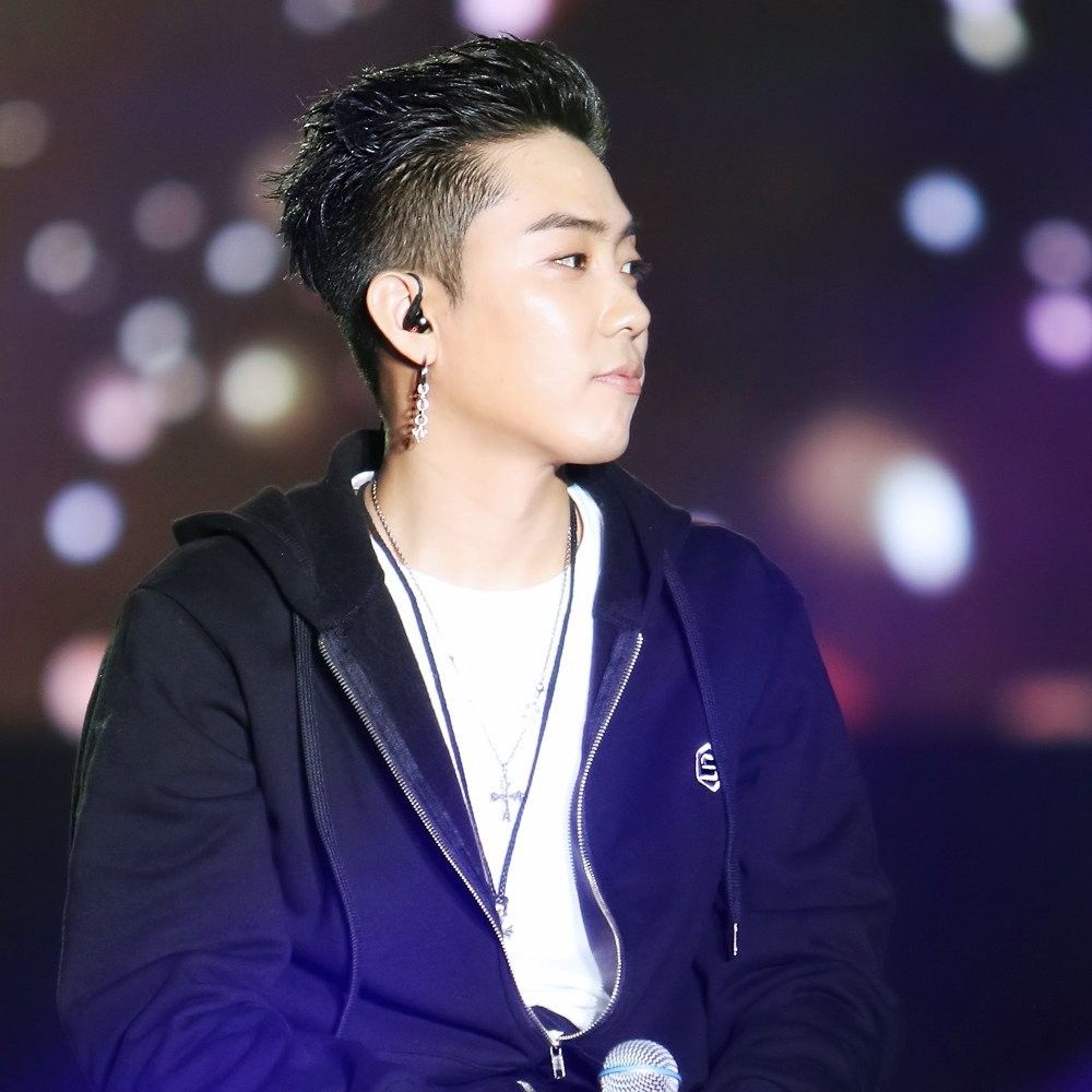 Behind-the-scenes cut of Eun Jiwon (SECHSKIES)