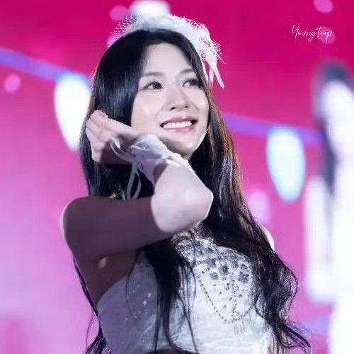 A moment captured by Oh Hayoung (Apink)'s fan