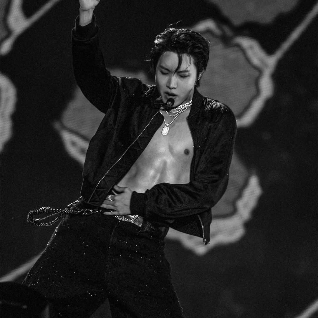 Behind-the-scenes cut of j-hope (BTS)