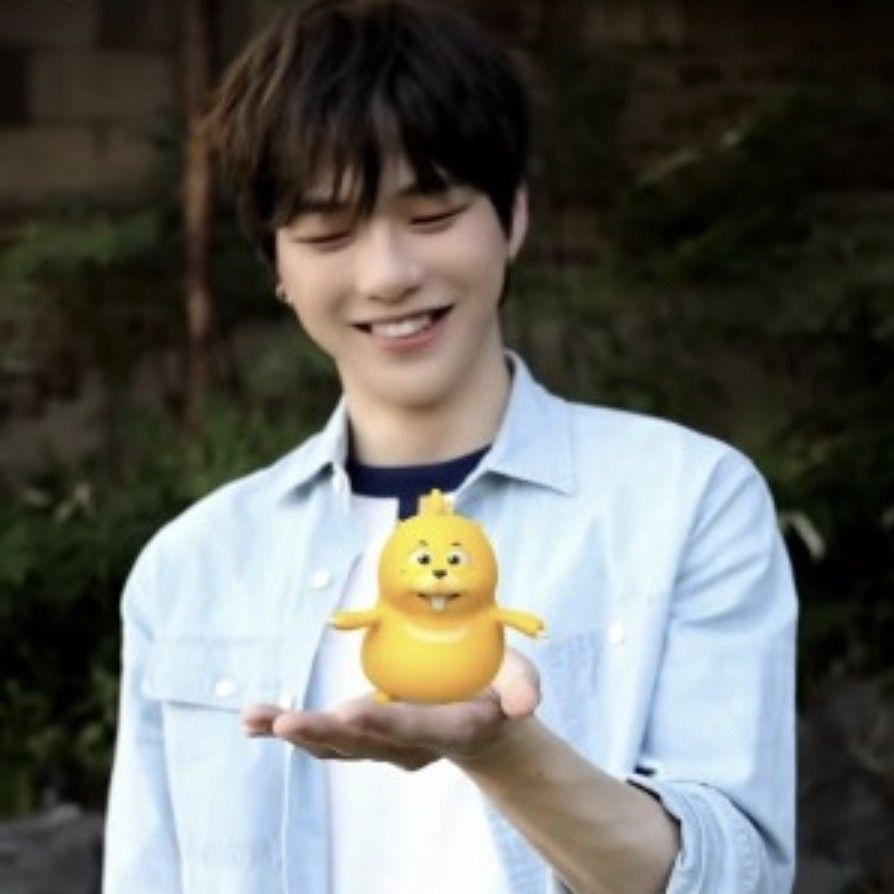 A moment captured by Kang Daniel's fan