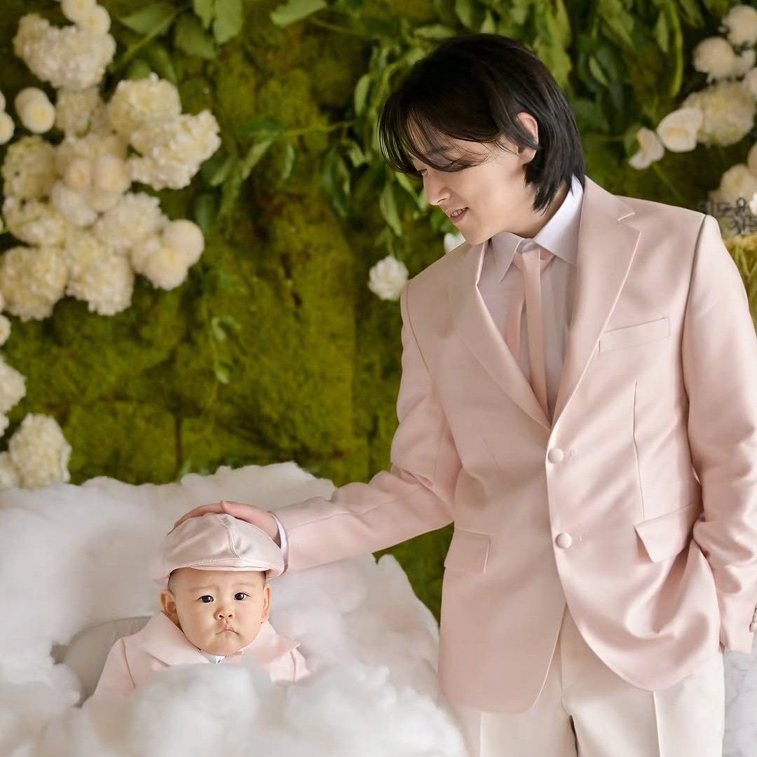 Behind-the-scenes cut of Sungmin (Super Junior)