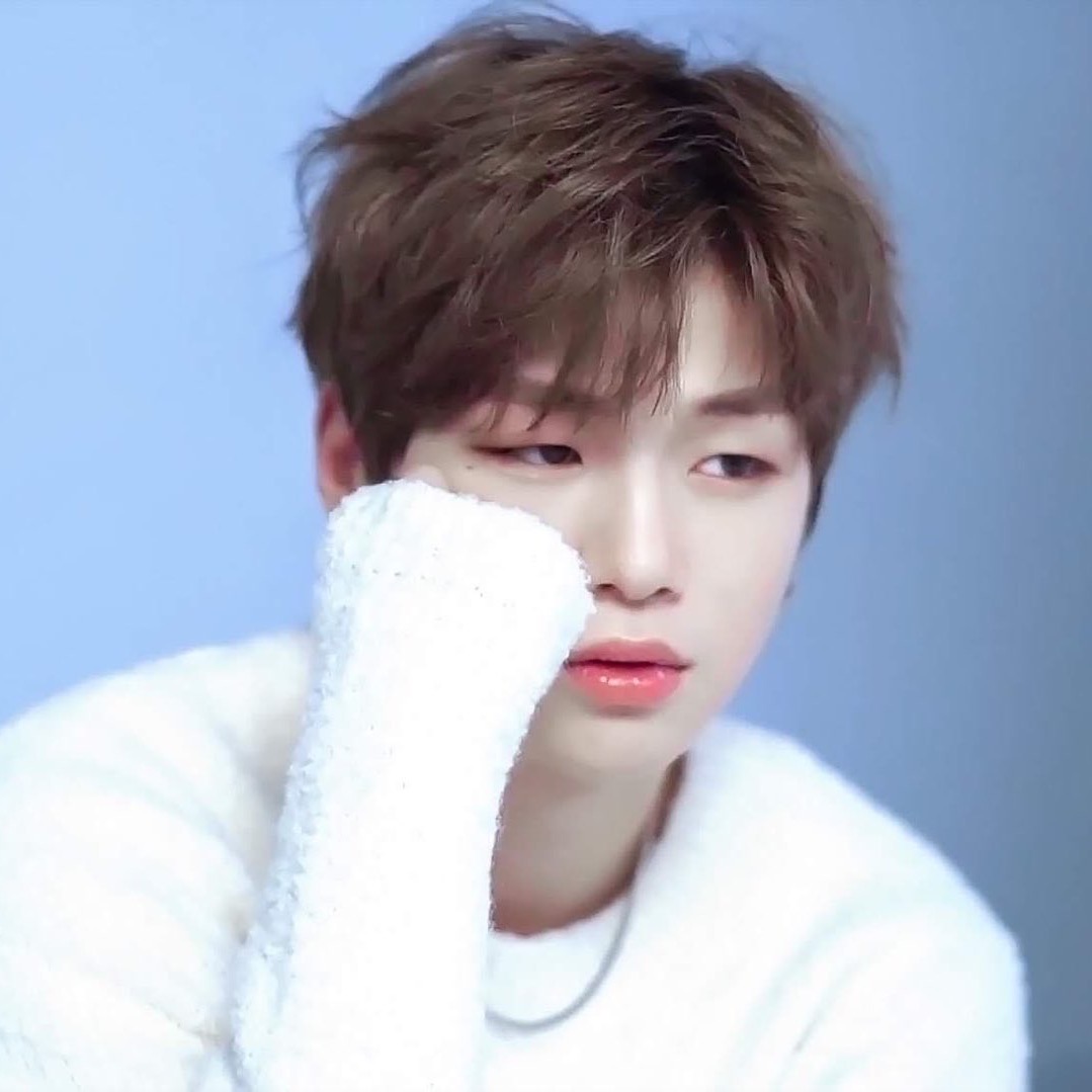 A moment captured by Kang Daniel's fan