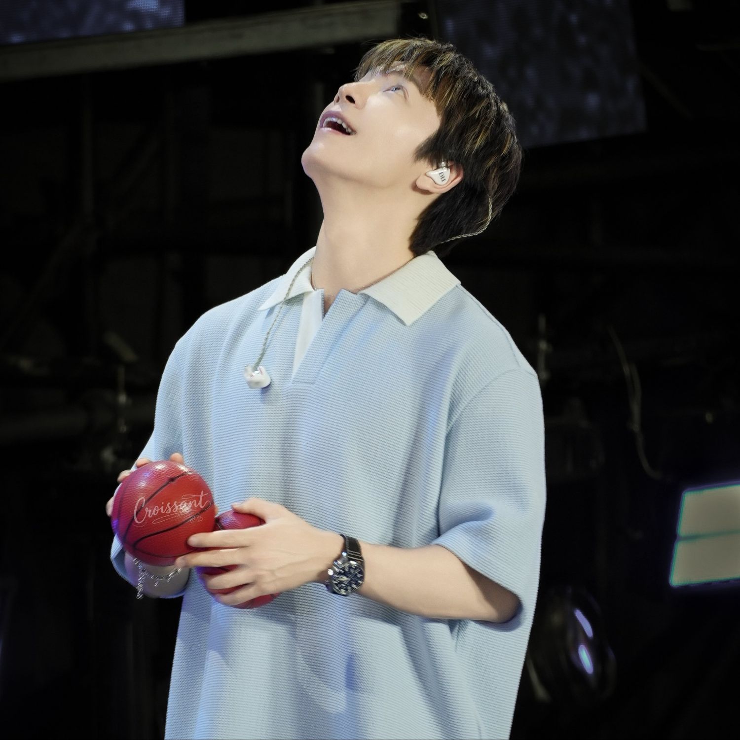 Foto aktivitas terbaru Donghae (Super Junior)