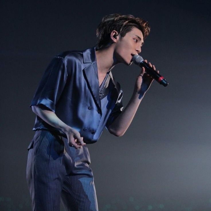 Behind-the-scenes cut of Jonghyun (SHINee)