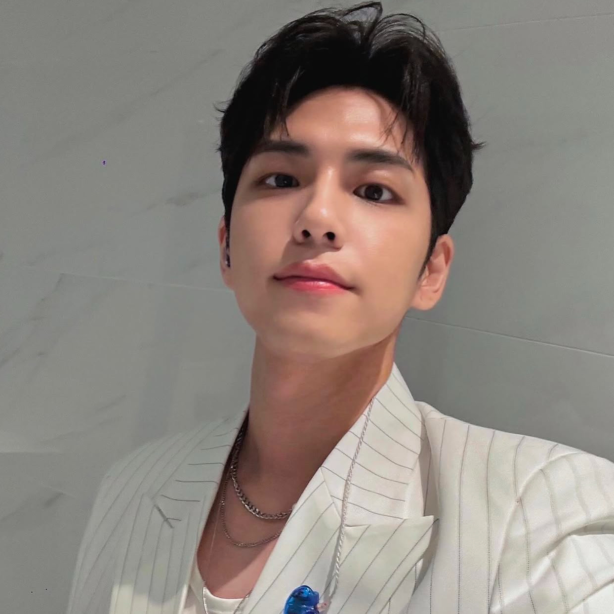 元弼 (DAY6)的最新照片