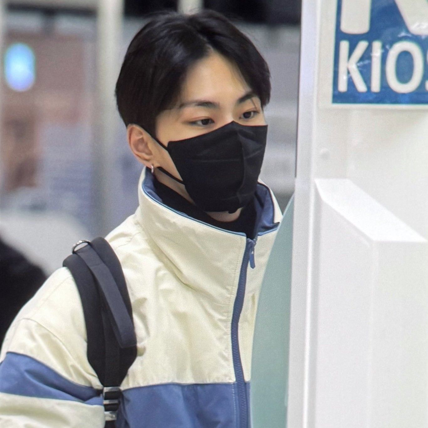 Latest photo of Jungwon (ENHYPEN)