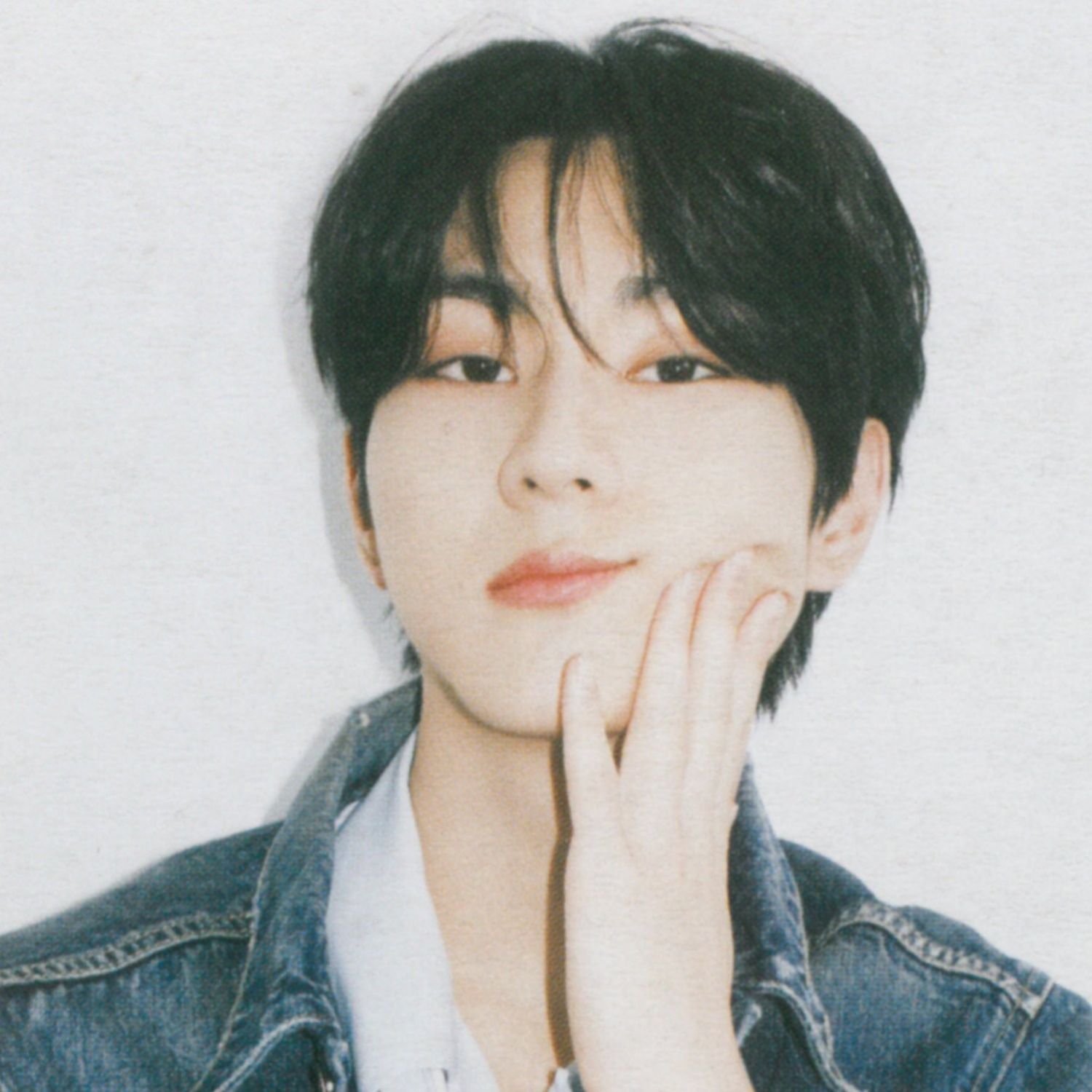 Latest photo of Jungwon (ENHYPEN)