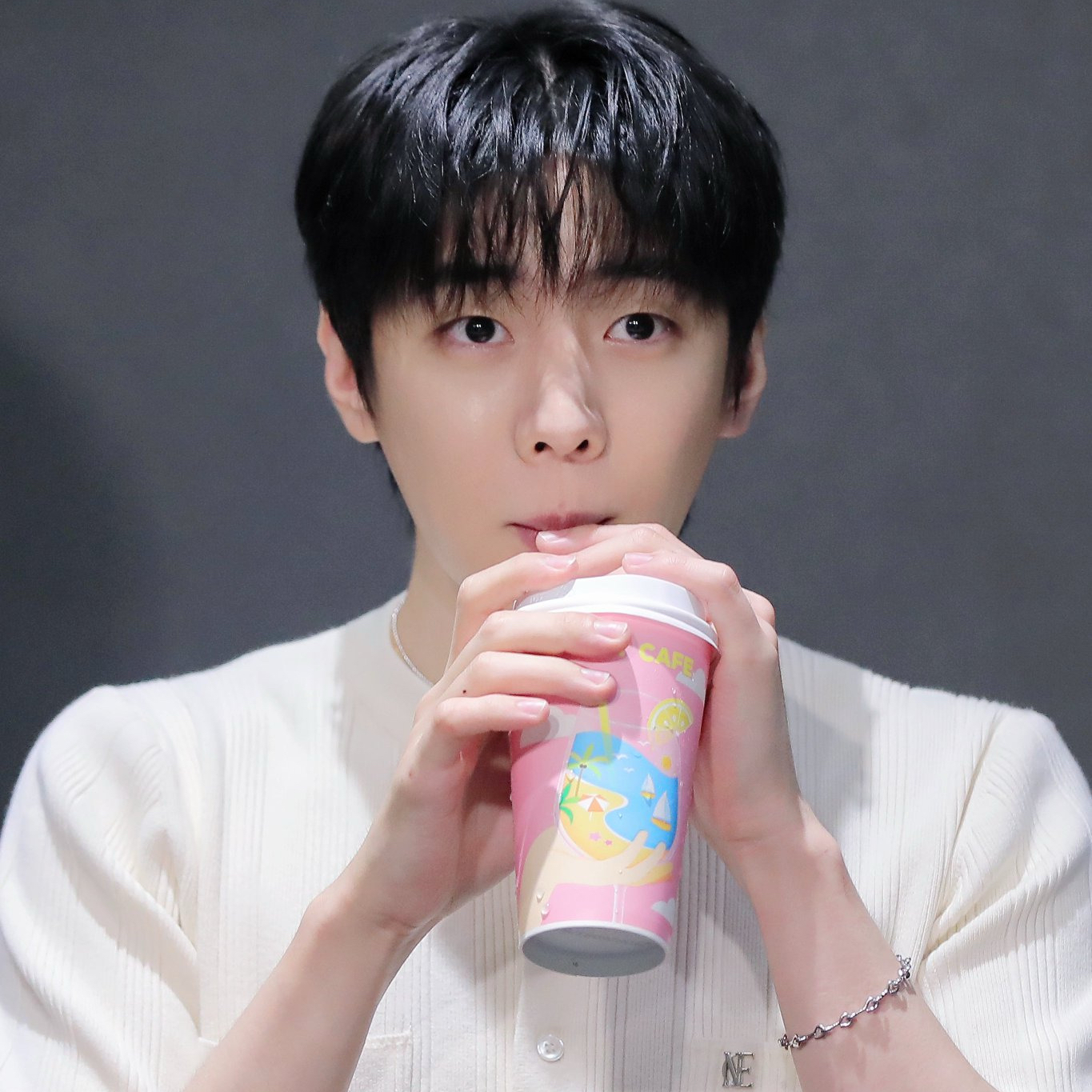 Momen yang diabadikan oleh penggemar Jaechan (DKZ)