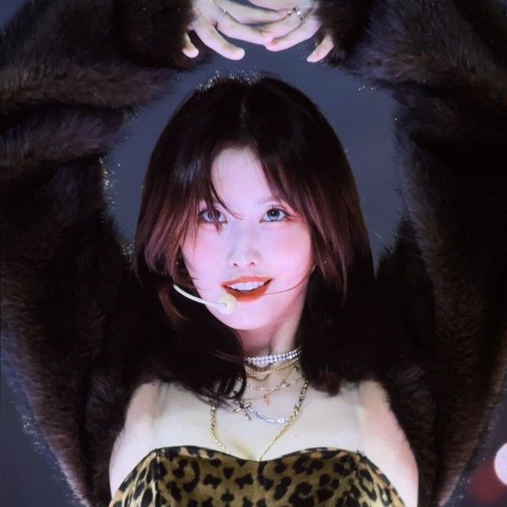 모모 (TWICE)의 비하인드 컷