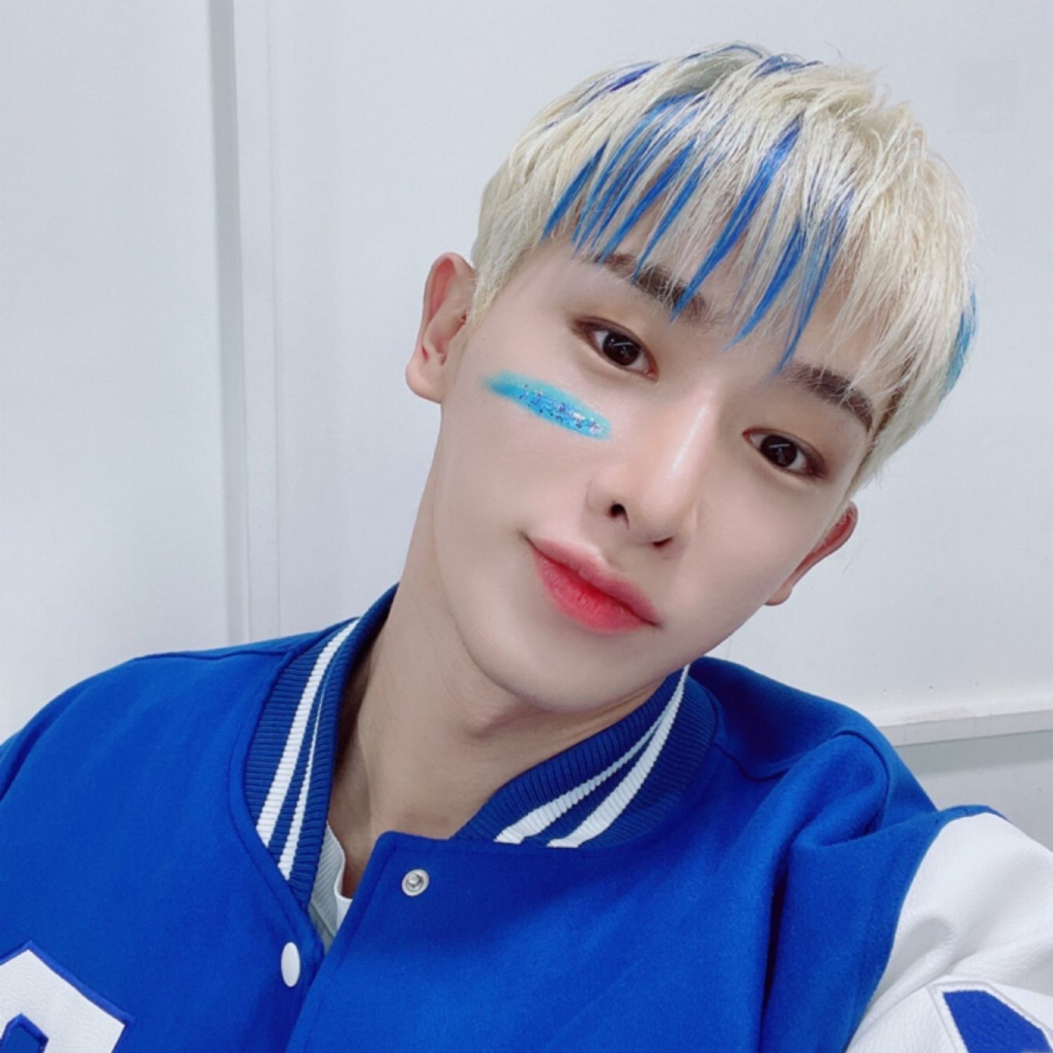 Behind-the-scenes cut of Wonho