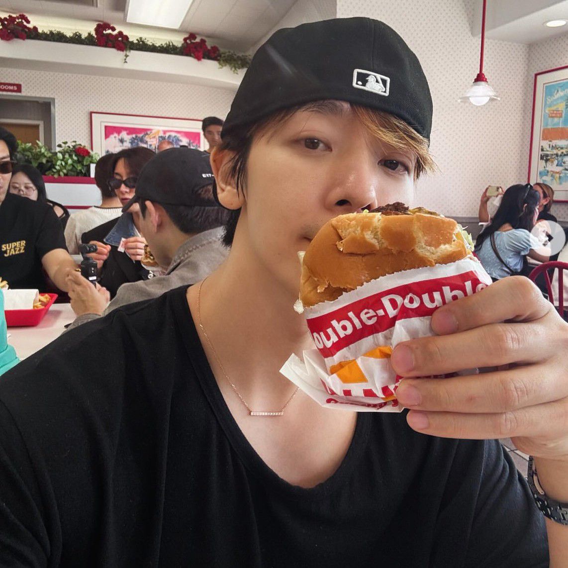 Latest photo of Donghae (Super Junior)