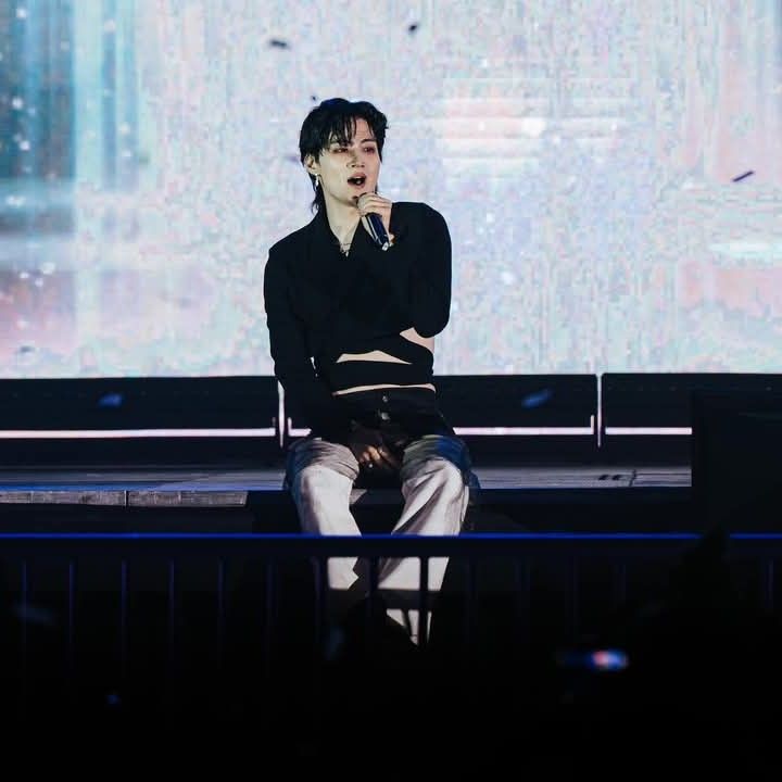 Recent activity shot of JAY B (GOT7)