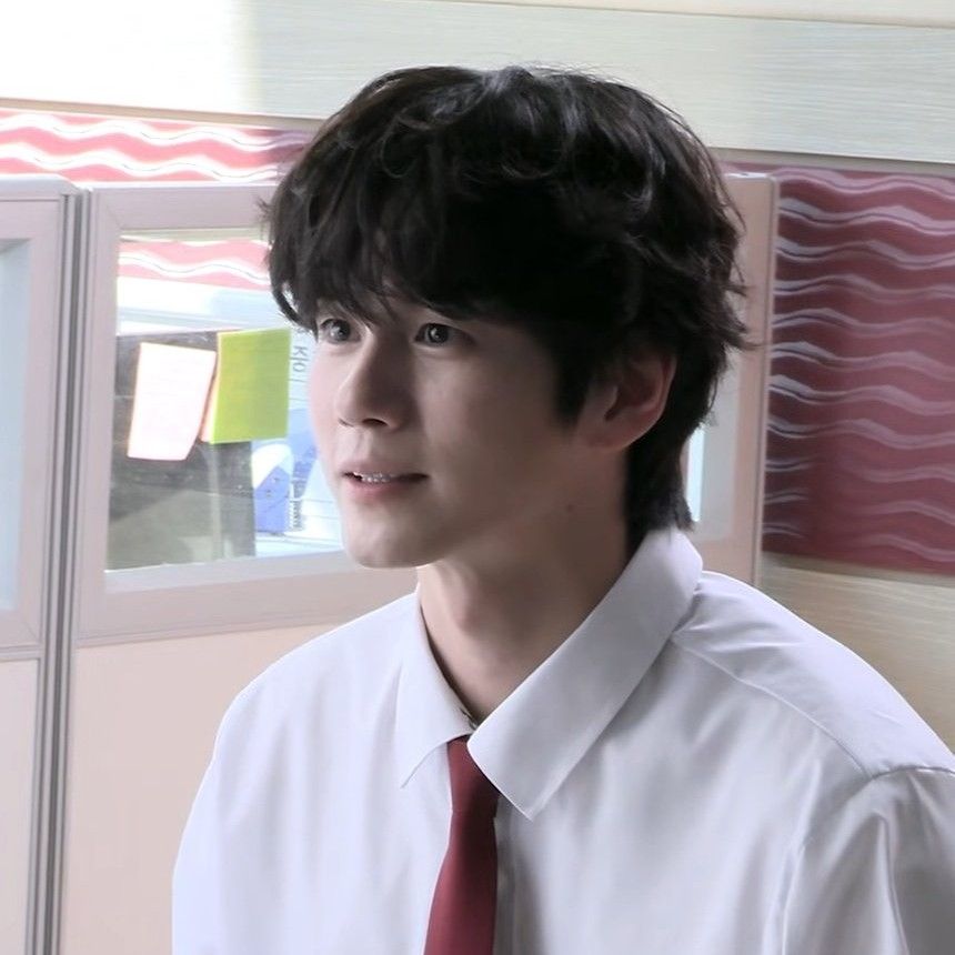 옹성우의 비하인드 컷