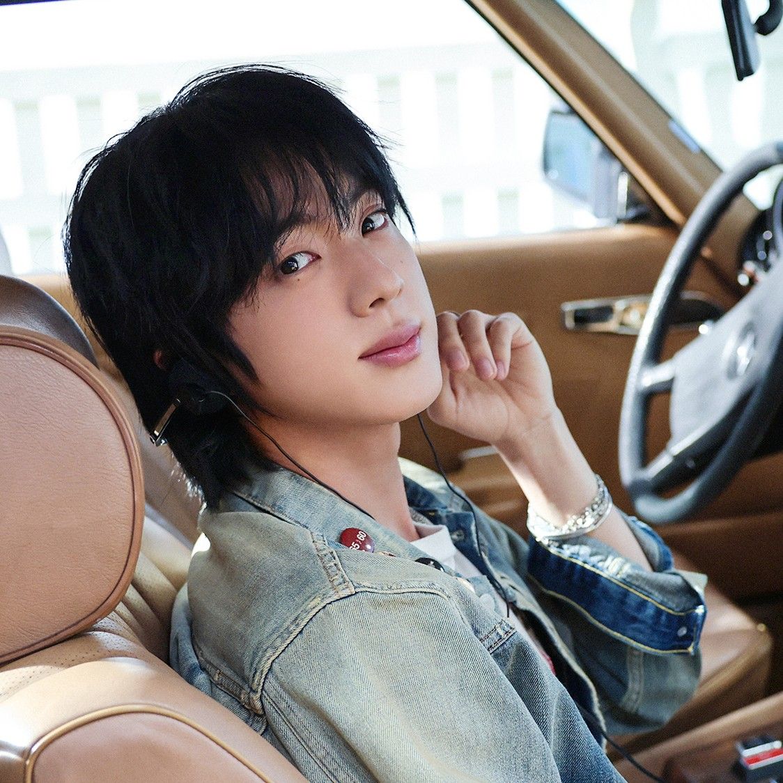 Latest photo of Jin (BTS)